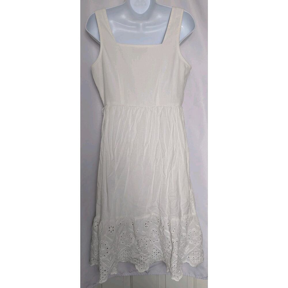 J Gee Dress White Lace Sleeveless Crochet Trim Hem Square Neckline Button Size M - Picture 2 of 10